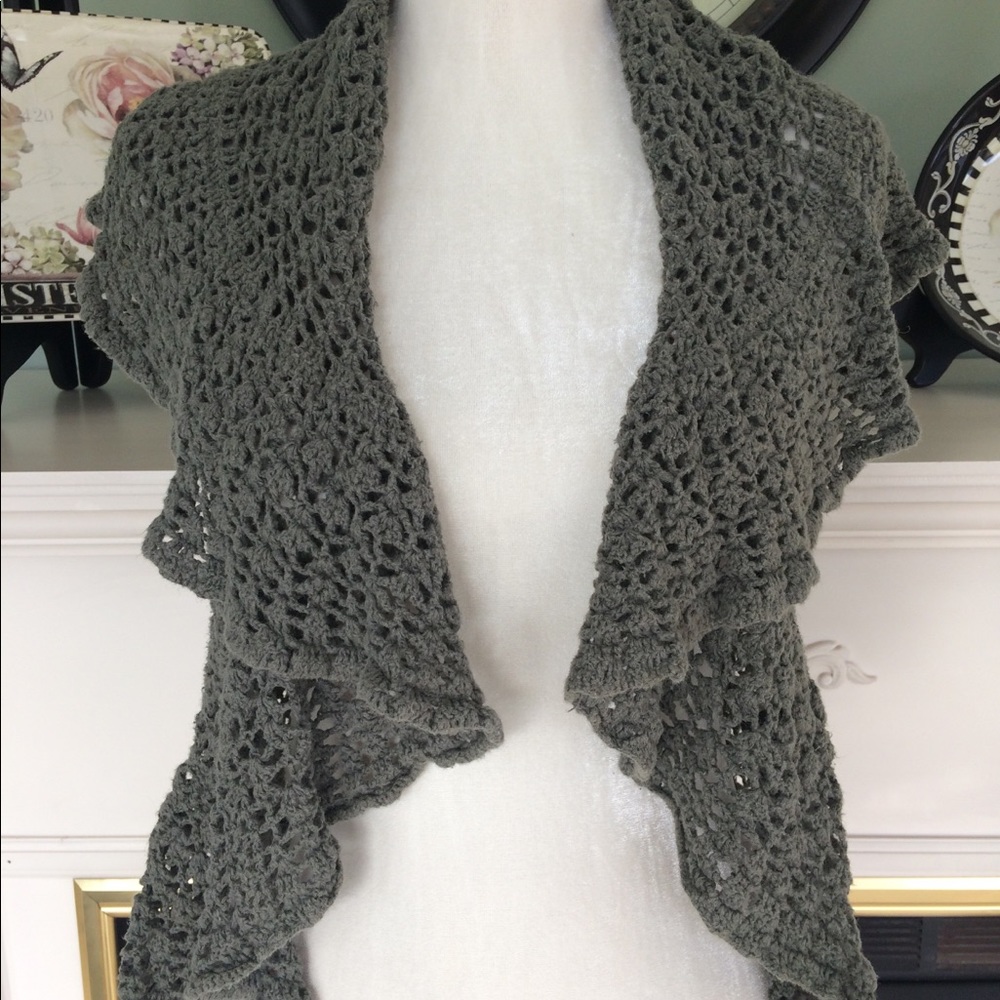 Rue21 Green crochet cardigan